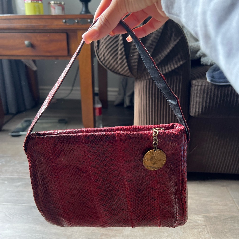 Cobra skin purse 🐍
